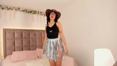 Snapshot of mia_corner chatting on October 11, 10:19 pm mia_corner online show from October 11, 10:19 pm