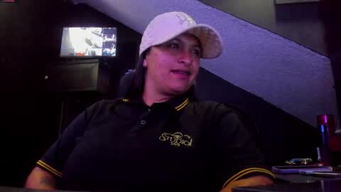 Mia daniela  online show from September 17, 10:55 pm