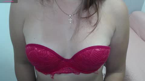 Snapshot of mia_diaz1 chatting on January 13, 3:47 pm Mia online show from January 13, 3:47 pm