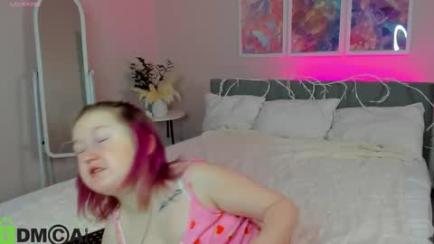 Snapshot of mia_ferd chatting on September 24, 2:48 am Mia online show from September 24, 2:48 am