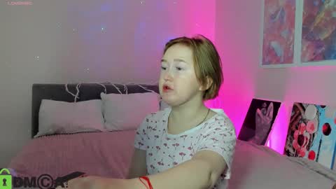 Snapshot of mia_ferd chatting on October 20, 2:34 am Mia online show from October 20, 2:34 am