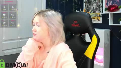 Mia online show from June 3, 2:47 am