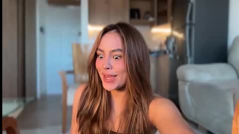 mia_ferrer777 online show from March 14, 10:37 pm