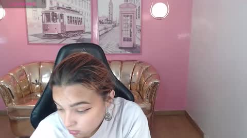 Snapshot of mia_foster_t chatting on November 1, 12:40 pm Mia online show from November 1, 12:40 pm