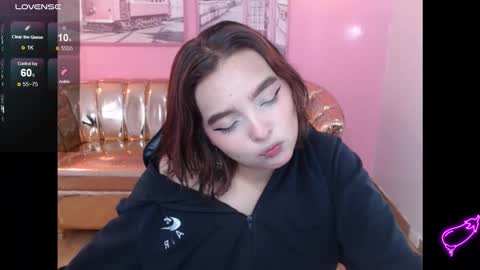 Snapshot of mia_foster_t chatting on November 24, 1:00 pm Mia online show from November 24, 1:00 pm