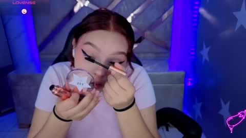 Snapshot of mia_foster_t chatting on May 20, 1:17 pm Mia online show from May 20, 1:17 pm