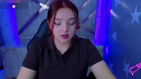 Snapshot of mia_foster_t chatting on May 21, 1:29 pm Mia online show from May 21, 1:29 pm