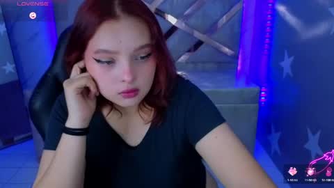 Snapshot of mia_foster_t chatting on May 26, 1:51 pm Mia online show from May 26, 1:51 pm