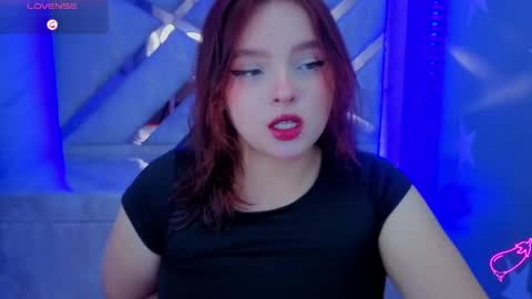 Snapshot of mia_foster_t chatting on June 3, 1:25 pm Mia online show from June 3, 1:25 pm