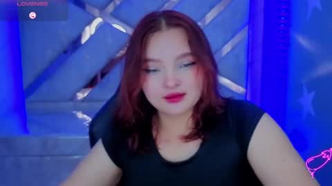 Snapshot of mia_foster_t chatting on June 3, 3:06 pm Mia online show from June 3, 3:06 pm