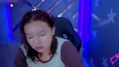 Snapshot of mia_foster_t chatting on June 7, 1:04 pm Mia online show from June 7, 1:04 pm