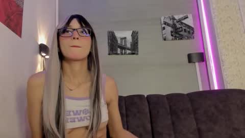 MIA online show from October 28, 1:03 pm