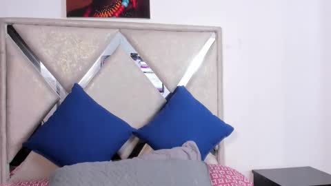 mia fox online show from November 5, 2:28 pm