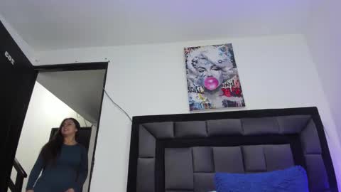 mia fox online show from February 26, 12:09 am