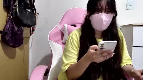 Snapshot of mia_foxxii chatting on June 7, 1:32 am mia_foxxii online show from June 7, 1:32 am
