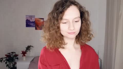 Snapshot of mia_frizz chatting on January 27, 10:06 am Mia online show from January 27, 10:06 am