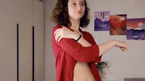 Snapshot of mia_frizz chatting on January 27, 4:11 pm Mia online show from January 27, 4:11 pm