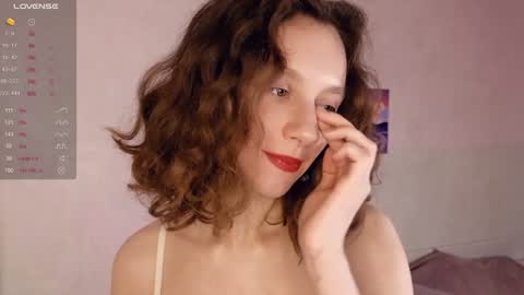 Snapshot of mia_frizz chatting on February 8, 8:09 am Mia online show from February 8, 8:09 am