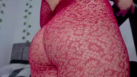 Snapshot of mia_garcia2 chatting on July 9, 11:09 pm MIA online show from July 9, 11:09 pm