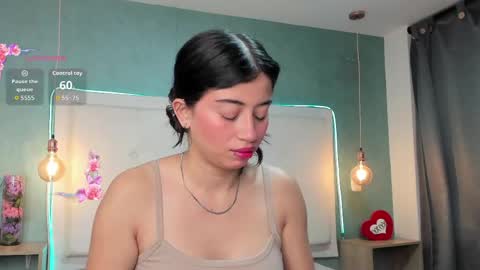 Snapshot of mia_gomez52 chatting on May 25, 2:01 pm mia online show from May 25, 2:01 pm