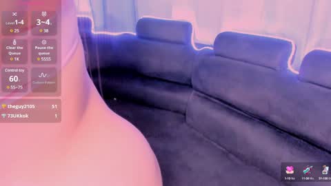 Mia online show from January 18, 5:04 pm