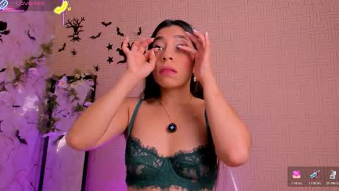 Mia online show from October 19, 10:05 am