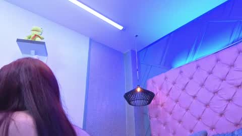 Mia online show from May 12, 1:08 pm