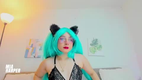 Snapshot of mia_hrpr_01 chatting on June 17, 11:27 pm Mia online show from June 17, 11:27 pm