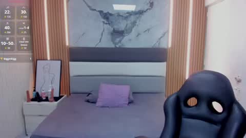 Snapshot of mia_jons20 chatting on July 11, 12:19 pm Naomi online show from July 11, 12:19 pm
