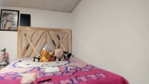 mia kaneee online show from November 10, 3:49 am