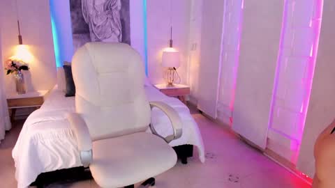 Mia Lane online show from June 2, 8:44 pm