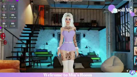 Snapshot of mia_lilah chatting on June 23, 12:47 pm Mia online show from June 23, 12:47 pm