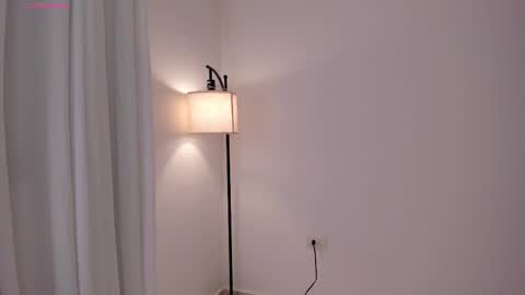 MIA LOVE   online show from March 13, 12:17 am