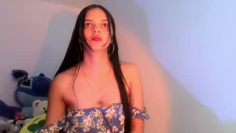 mia lucy 21 online show from April 6, 1:58 am