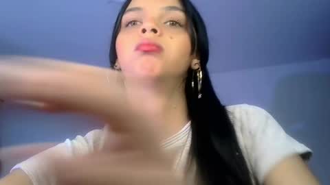mia lucy 21 online show from June 8, 8:58 am