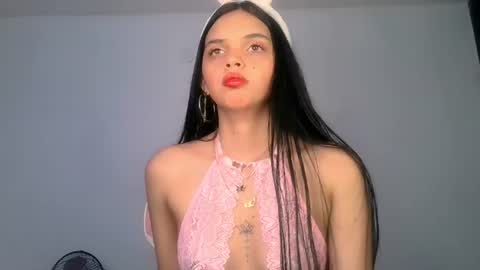 mia lucy 21 online show from June 26, 4:50 am