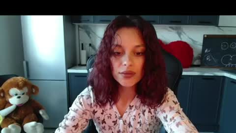 mia_luiza online show from June 26, 9:46 am