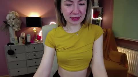 Snapshot of mia_luxx92 chatting on January 17, 8:02 am Mia online show from January 17, 8:02 am