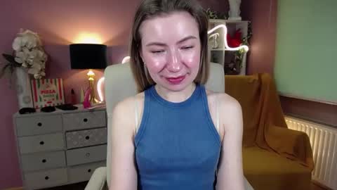 Snapshot of mia_luxx92 chatting on January 23, 11:04 am Mia online show from January 23, 11:04 am