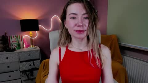 Snapshot of mia_luxx92 chatting on December 3, 7:38 am Mia online show from December 3, 7:38 am