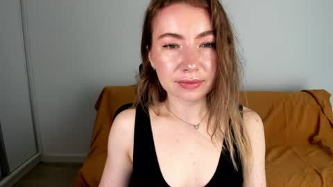Snapshot of mia_luxx92 chatting on June 20, 7:22 am Mia online show from June 20, 7:22 am