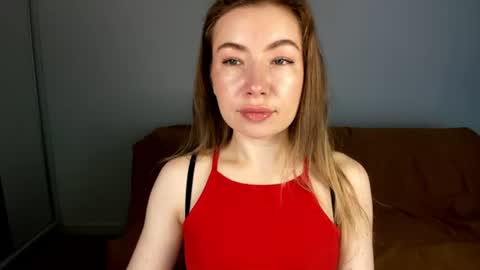 Snapshot of mia_luxx92 chatting on June 24, 6:23 am Mia online show from June 24, 6:23 am