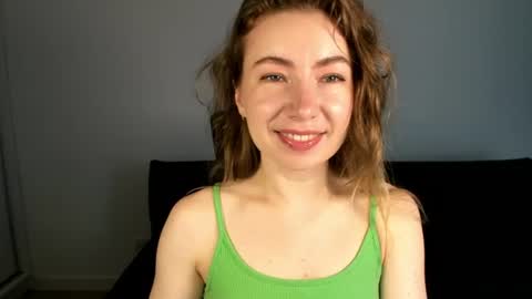 Snapshot of mia_luxx92 chatting on July 2, 6:30 am Mia online show from July 2, 6:30 am