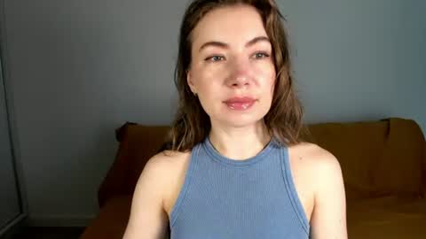 Snapshot of mia_luxx92 chatting on July 17, 6:31 am Mia online show from July 17, 6:31 am