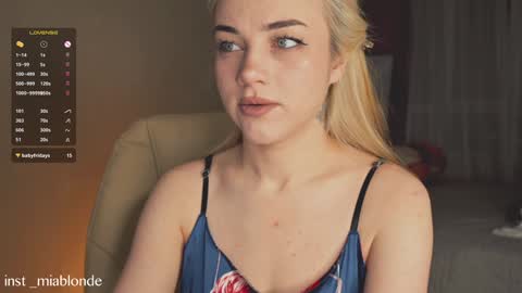 Snapshot of mia_milagros chatting on December 3, 1:08 am mia_milagros online show from December 3, 1:08 am