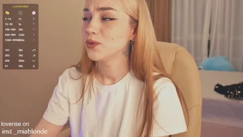 Snapshot of mia_milagros chatting on January 21, 1:08 am mia_milagros online show from January 21, 1:08 am