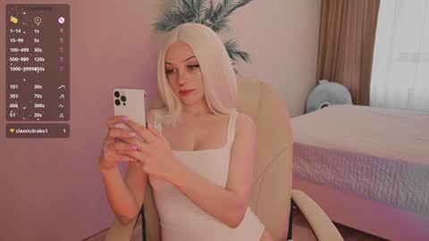 Snapshot of mia_milagros chatting on September 18, 6:04 am mia_milagros online show from September 18, 6:04 am