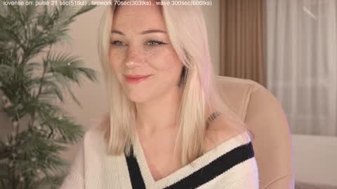 Snapshot of mia_milagros chatting on November 24, 12:10 am mia_milagros online show from November 24, 12:10 am