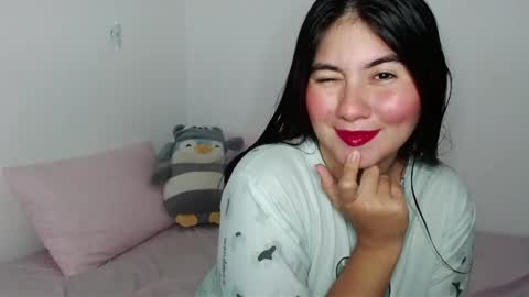 mia online show from April 30, 4:19 am