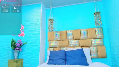 Snapshot of mia_montess chatting on November 13, 12:15 pm mia montess online show from November 13, 12:15 pm